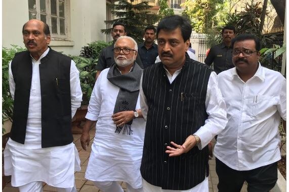 6 seats for Vanchit Bahujan Aaghadi in Maharashtra for Loksabha वंचित आघाडीला 6 जागा?, दोन्ही काँग्रेसच्या भूमिकेत बदल
