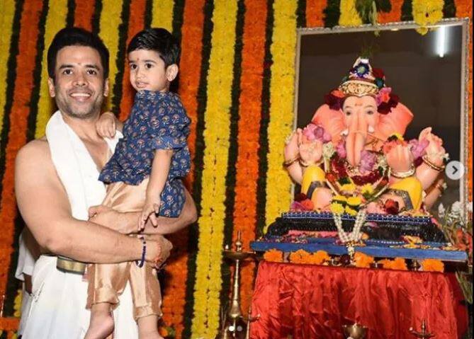 एकता कपूरचा भाऊ अभिनेता तुषार कपूर हा पण  सरोगसीद्वारे बाबा बनला आहे. त्याच्या मुलाचं नाव लक्ष्य आहे, जो आता तीन वर्षांचा झाला आहे. 