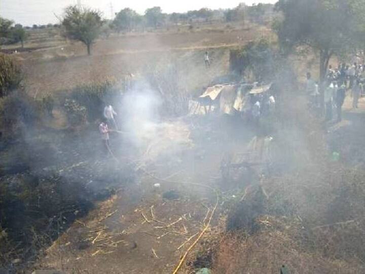 Jalna : 3 children burnt to death in fire at cowshed while playing Bhatukali भातुकली खेळताना गोठ्याला आग, तीन चिमुकल्यांचा होरपळून मृत्यू