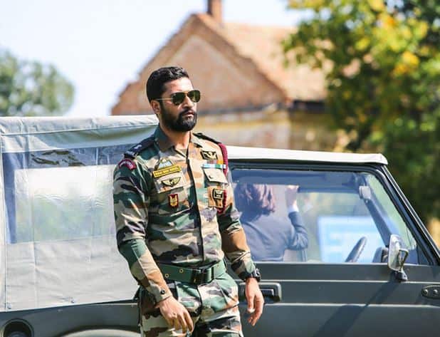 Pulwama terror attack : Actor Vicky Kaushal Condemns  Pulwama terror attack : सीआरपीएफ जवानांवरील हल्ल्यावर विकी कौशल म्हणतो...