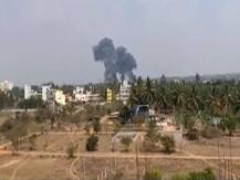 बंगळुरुत सरावादरम्यान दोन सूर्यकिरण विमानांची हवेत धडक, एका वैमानिकाचा मृत्यू