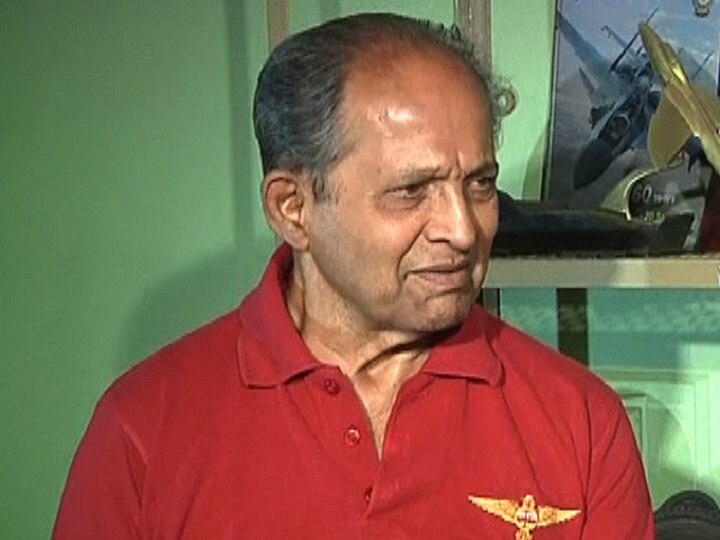 Retired Group Captain Dilip Parulkar on India's Air strike on Pakistan आता एअर फोर्समध्ये असायला हवं होतं, निवृत्त ग्रुप कॅप्टन दिलीप परुळकर यांची प्रतिक्रिया