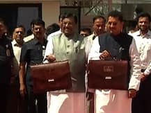 20 लाख रोजगार, 3 लाख 36 हजार कोटींचा एफडीआय, महाराष्ट्राचं बजेट सादर