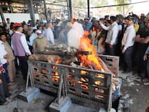 जनसमुदायाच्या उपस्थितीत शहीद निनाद मांडवगणेंना अखेरचा निरोप