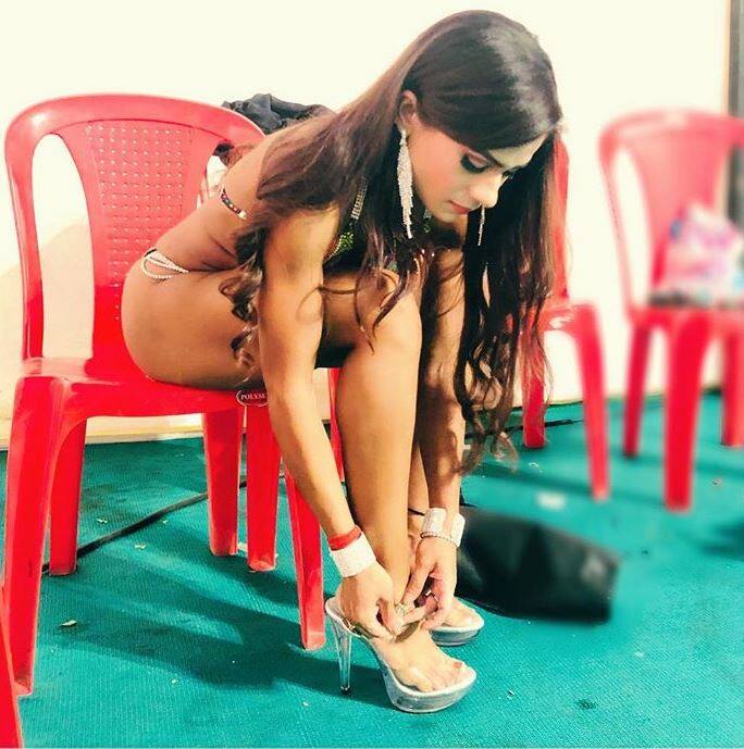 पीळदार सौंदर्यवतीच्या मिस मुंबई स्पर्धेत डॉ. मंजिरी भावसार यांनी विजेतेपद पटकावलं. गतवर्षी अवघ्या दोन स्पर्धकांमुळे ही स्पर्धा होऊ शकली नव्हती. मात्र यावेळी आरोग्य प्रतिष्ठानने अत्यंत अभूतपूर्वरित्या आयोजित केलेल्या महिलांच्या फिजीक स्पोर्टस् प्रकाराला सात खेळाडूंचा उत्सफूर्त प्रतिसाद लाभला.