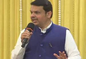 मुख्यमंत्र्याचं 'ते' वक्तव्य मागे घेण्यासाठी ड्राफ्ट बनवण्याची तयारी, शिवसेना-भाजपमधील तिढा सुटणार?