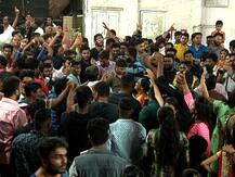 मुंबईतल्या कोळीवाड्यात होळीचा जल्लोष