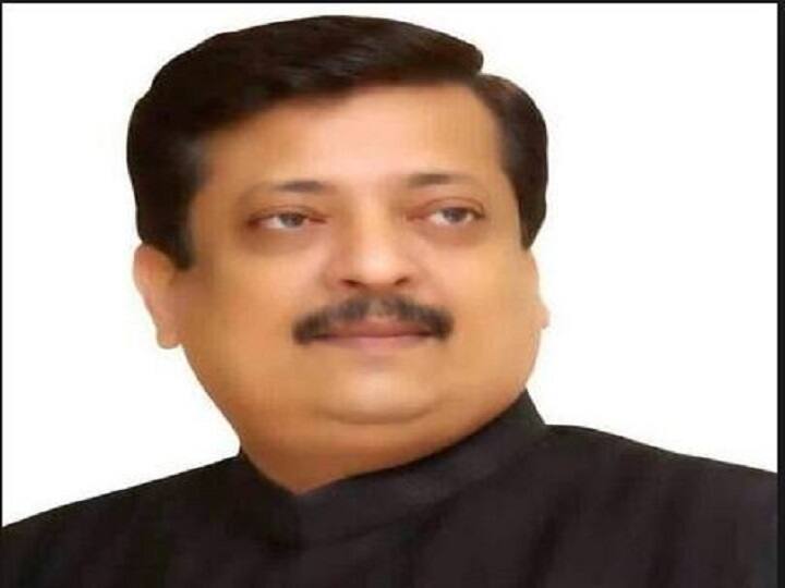 Ex Leader Of the Opposition Pravin Chheda to leave Congress, join BJP काँग्रेसचे माजी विरोधीपक्ष नेते प्रवीण छेडा यांची भाजपमध्ये घरवापसी