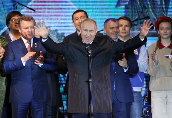 हुकूमशाहीच्या मार्गावरील रशिया... russia is on way to dictatorship vladimir putin हुकूमशाहीच्या मार्गावरील रशिया...