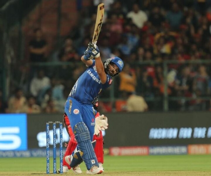 mumbai indians beat royal challengers banglore by 6 runs  MIvsRCB : मुंबई इंडियन्सचा रॉयल चॅलेन्जर्स बंगलोरवर 6 धावांनी विजय, एबी डिविलियर्स 70 धावांची खेळी व्यर्थ