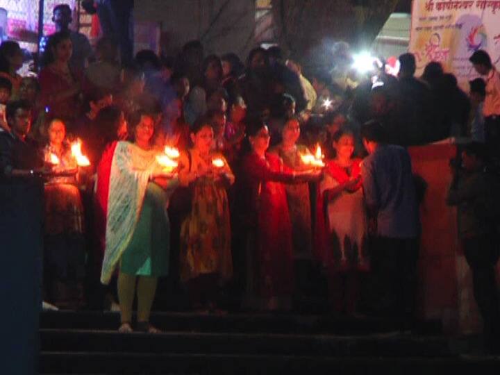 मासुंदा तलावाच्या काठांवर आरती केली जाते, मंत्रोच्चार केले जातात आणि नववर्षाचे स्वागत केले जाते. 