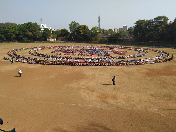 या उपक्रमात शहरातील विविध शाळांचे विद्यार्थी सहभागी झाले. 