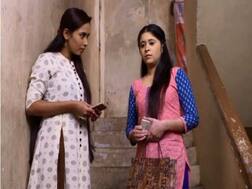 निवडणूक आयोग म्हणतं 'तुला पाहतोच रे'! 'तुला पाहते रे'च्या निर्मात्यांना 'कारणे दाखवा'