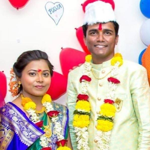 अभिनेता अमोल नाईक विवाहबंधनात अडकला आहे. पूजा नावाच्या तरुणीसोबत त्याने लगीनगाठ बांधली आहे.