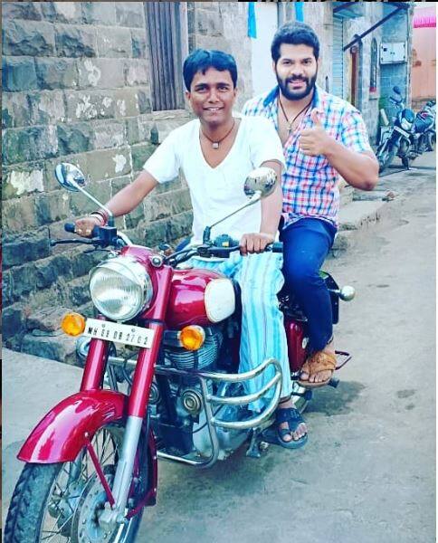 'तुझ्यात जीव रंगला' मालिकेतला राणादाचा जीवलग मित्र अर्थात बरकतने खऱ्या आयुष्यात नव्या इनिंगला सुरुवात केली आहे.