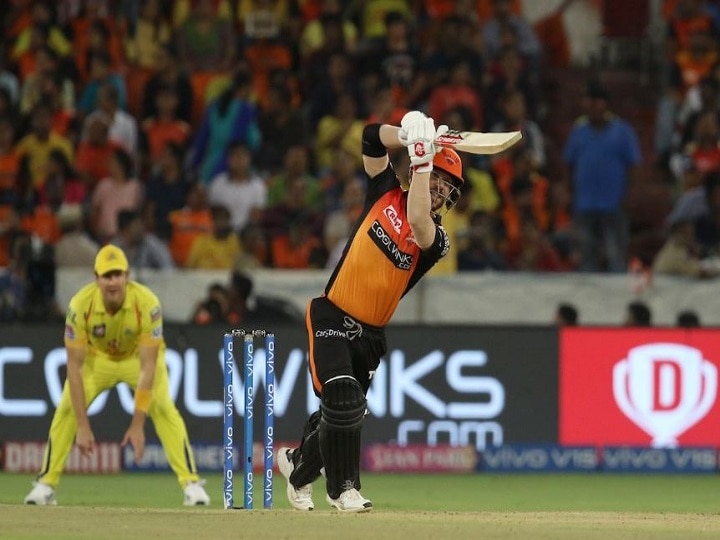 IPL 2019 CSK vs SRH - Sunrisers Hyderabad won by 6 wickets against Chennai Super Kings IPL 2019 CSK vs SRH : धोनीची पाठदुखी महागात, हैदराबादची चेन्नईवर मात