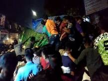 मुंबईत धान्याने भरलेला ट्रक पलटी, चौघांचा मृत्यू तर एक गंभीर