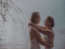 न्यूझीलंडची हेली जेन्सन आणि ऑस्ट्रेलियाची निकोला हॅन्कॉक लग्नबंधनात