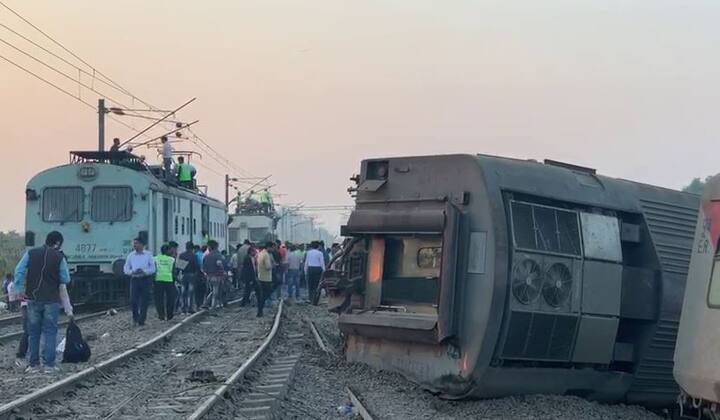 कानपूरपासून जवळपास 15 किलोमीटर अंतरावर असलेल्या रुमा गावाजवळ हा अपघात घडला. 