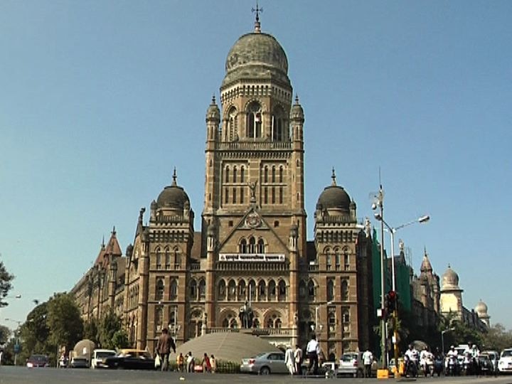 Mumbai municipal corporation does not send property tax payment to 1.5 lakh house holders BMC : मालमत्ता कराची देयकेच न पाठवल्यानं  दीड लाख सदनिकाधारकांना दिलासा