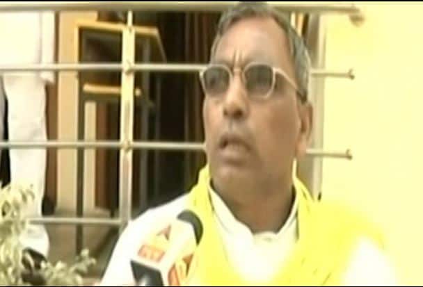 नरेंद्र मोदी पुन्हा पंतप्रधान बनणार नाहीत, योगी सरकारमधील मंत्र्याचा दावा Loksabha election 2019 Narendra Modi will not be PM again says omprakash rajbhar uttar pradesh नरेंद्र मोदी पुन्हा पंतप्रधान बनणार नाहीत, योगी सरकारमधील मंत्र्याचा दावा