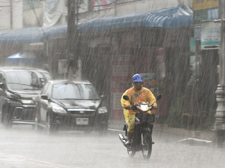 Maha cyclone heavy rain in kokan, Pune, Marathwada येत्या 48 तासांत कोकणासह, पुणे, मध्य महाराष्ट्र, मराठवाड्यात मुसळधार पावसाचा इशारा