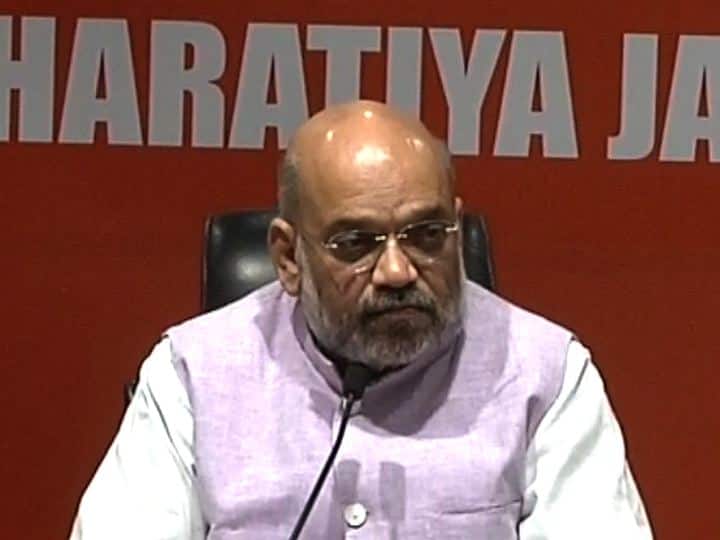 Loksabha election 2019, amit shah on violence in west bengal ममता बॅनर्जींना निवडणुकीतील पराभव दिसत असल्याने हल्ला घडवला, अमित शाहांचा पलटवार