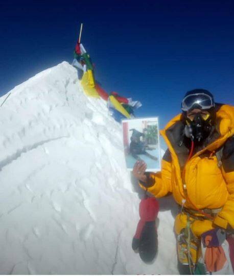प्रियांकाने याआधी अनेक हिमालयीन मोहिमा सहज पूर्ण केल्या आहेत. तिने अनेक उंच शिखरं पादाक्रांत केली आहेत. वयाच्या अवघ्या एकविसाव्या वर्षी प्रियांकाने जगातील सर्वोच्च शिखर माऊण्ट एव्हरेस्ट सर केलं होतं. 2018 साली जगातील चौथ्या क्रमांकाचं ल्होत्से शिखर सर केलं. 