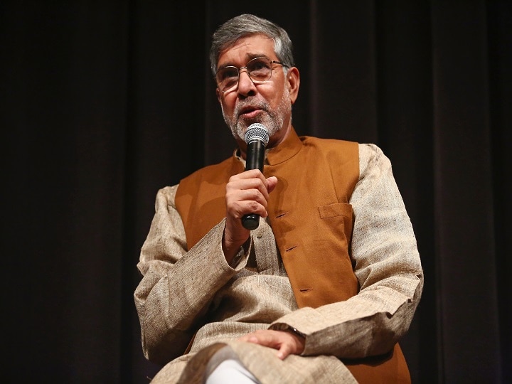 People like Pragya killing soul of India, says Kailash Satyarthi गोडसेने गांधीजींच्या शरीराची, प्रज्ञाने आत्म्याची हत्या केली, कैलास सत्यार्थींचा संताप