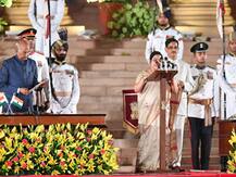 पंतप्रधान नरेंद्र मोदींच्या मंत्रिमंडळात सहा महिला कॅबिनेट मंत्र्यांचा समावेश