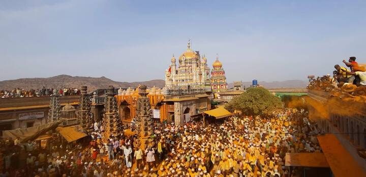 सोमवारी अमावस्या येतं असल्यामुळे ही अमावस्या ‘सोमवती अमावस्या’ म्हणून ओळखली जाते. ( फोटो सौजन्य : मनोज शिंदे )
