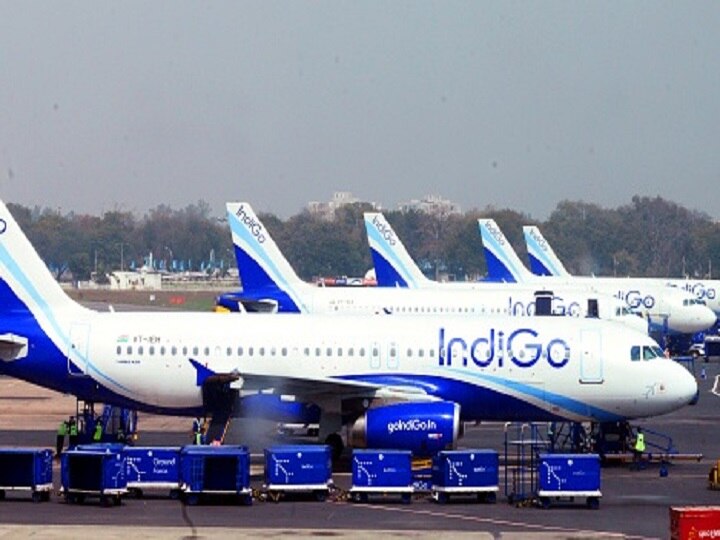 Inidan jet landed safely in delhi, Eid Mubarak message from Pak Aviation director To Indigo पाकिस्तानने त्यांच्या हवाई क्षेत्रातील भारतीय विमानांवरील बंदी हटवली