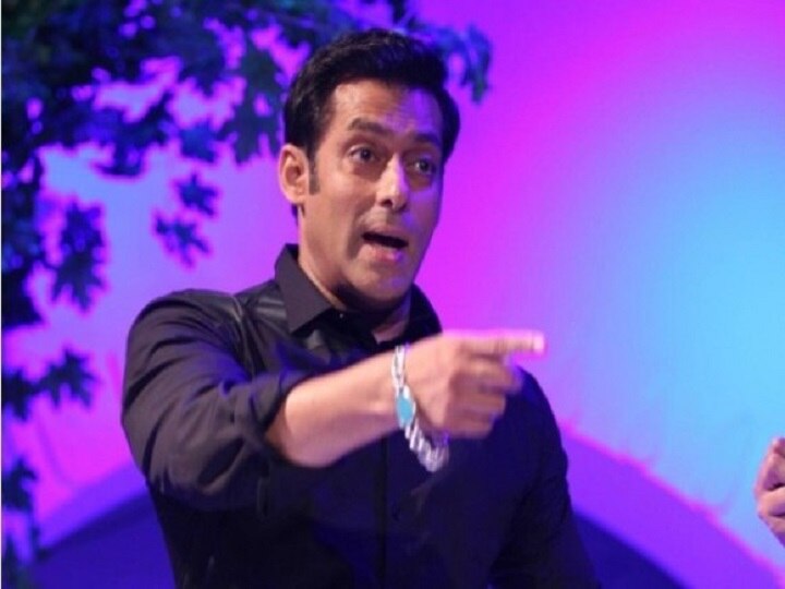 actor Salman Khan slaps his security guard for being rough with fan kid in Mumbai latest updates .. म्हणून सलमानने आपल्या बॉडीगार्डच्या कानशिलात लगावली!