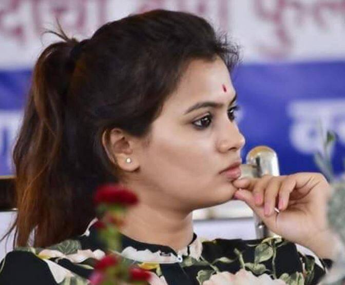 बावडा-लाखेवाडी गटाच्या काँग्रेसच्या सदस्या आणि माजी मंत्री हर्षवर्धन पाटील यांच्या मातोश्री रत्नप्रभादेवी पाटील यांच्या निधनामुळे रिक्त जागेसाठी 23 जूनला पोटनिवडणूक होत आहे. सर्वसमावेशक उमेदवार म्हणून अंकिता पाटील यांना उमेदवारी देण्याची मागणी दोन दिवसांपूर्वी शहाजीनगरमध्ये झालेल्या काँग्रेसच्या मेळाव्यात कार्यकर्त्यांनी एकमताने केली होती.