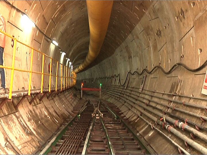 Mumbai Metro 3 project 50 PerCent Tunnelling Completed On Colaba-Bandra SEEPZ Corridor Underground Line अवघ्या 19 महिन्यांत मुंबई मेट्रो 3च्या भुयारीकरणाचं 50 टक्के काम पूर्ण