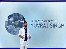 युवराजसिंगची बॅट म्यान