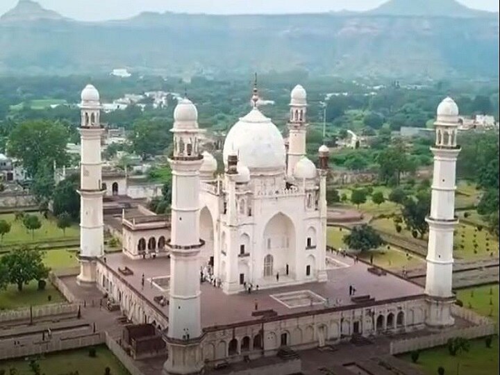 Aurangabad Bibi Ka Maqbara not being maintained  महाराष्ट्राच्या 'ताज महाल'ची पडझड, बिबी का मकबरा काळवंडला