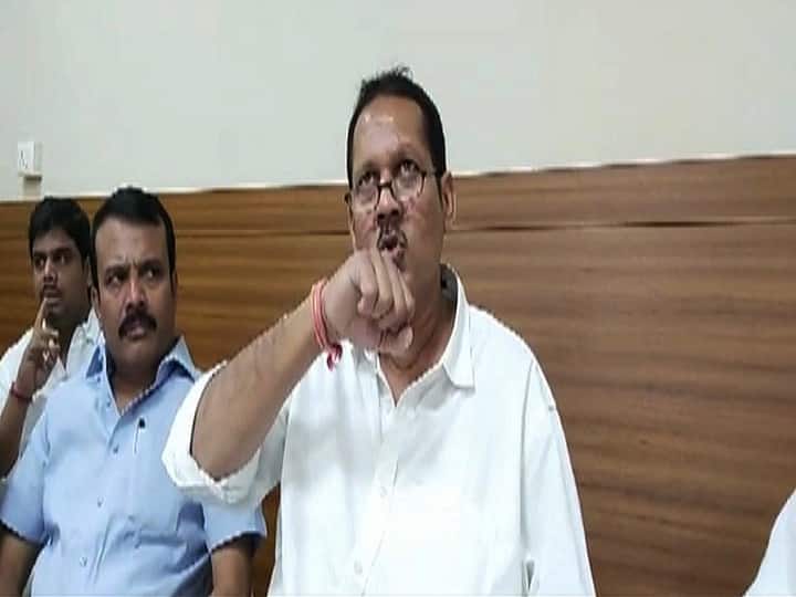 मी सातारा लोकसभेचा राजीनामा देतो, निवडणूक आयोगाने फेरनिवडणूक घ्यावी : खासदार उदयनराजे MP Chhatrapati Udayanraje Bhonsle allegation on election commission for EVM मी सातारा लोकसभेचा राजीनामा देतो, निवडणूक आयोगाने फेरनिवडणूक घ्यावी : खासदार उदयनराजे