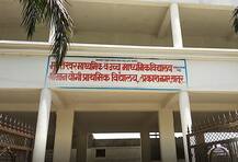 लातुरात विविध मागण्यांसाठी आंदोलन करणाऱ्या शिक्षकांविरोधात गुन्हा दाखल