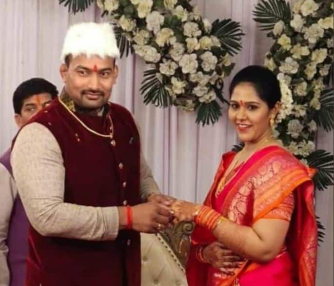 महाराष्ट्राचा लाडका पैलवान आणि ट्रिपल महाराष्ट्र केसरी विजय चौधरी लवकरच अडकणार लग्नाच्या बेडीत अडकणार आहे. 