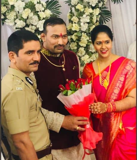 या विवाह साखरपुडा सोहळ्याला नाशिक पोलिस महासंचालक विश्वास नांगरे पाटील यांनी देखील हजेरी लावली.
