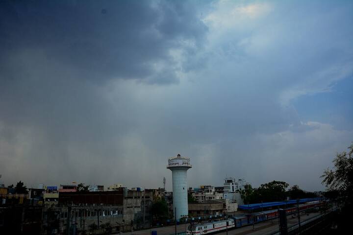 नभ उतरु आलं (फोटो- शेखर जोशी)