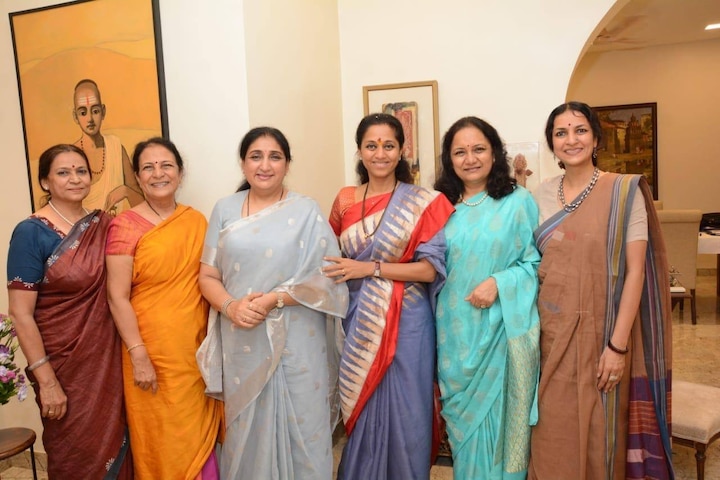 तसंच पवार कुटुंबातले अनेक सदस्य उपस्थित होते. 