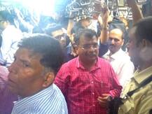 राज्यमंत्री रवींद्र चव्हाणांचे \'एक तीर दो निशान?\', मनसेच्या टीकेला उत्तर, मात्र ठाकरे घराण्यावर \'बाण\'