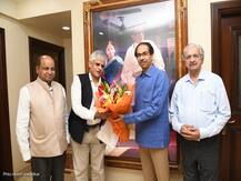 कृषी आणि पाणी संकटाबाबत संसदेचं विशेष अधिवेशन बोलवा, पी. साईनाथ यांची उद्धव ठाकरेंकडे मागणी