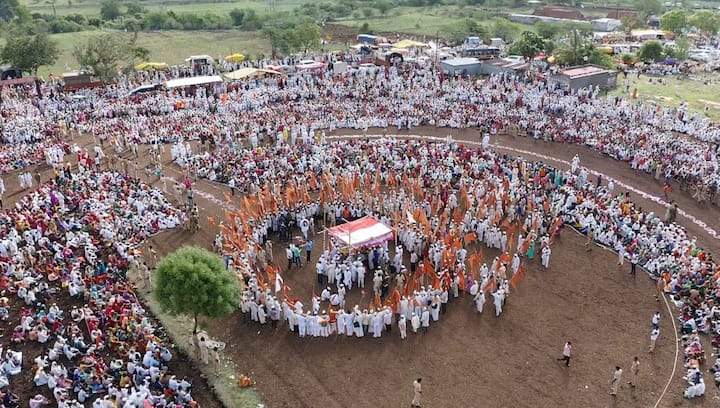 मुक्काम दर मुक्काम करत आषाढी वारीला निघालेल्या वारकऱ्यांना आता पंढरपूर टप्प्यात आलेय. 