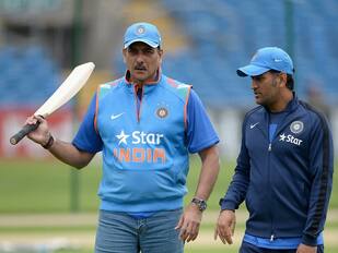 World Cup 2019 : ...म्हणून सेमीफायनल सामन्यात धोनी चौथ्या क्रमांकावर फलंदाजीला उतरला नाही : रवी शास्त्री