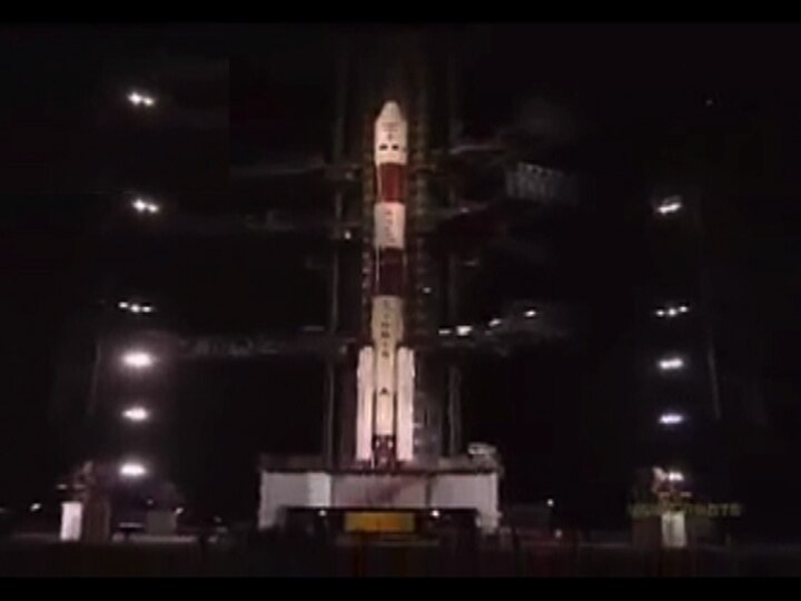 Aakar Patel Blog on Chandrayan-2 The Moon mission नील आर्मस्ट्राँग ते चांद्रयान-2