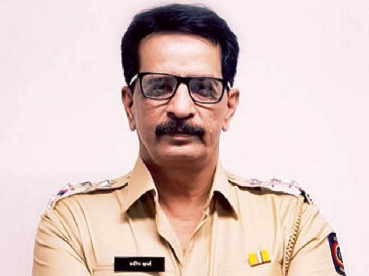 Encounter specialist Pradeep Sharma resigns from police service एन्काऊंटर स्पेशालिस्ट प्रदीप शर्मा यांचा तडकाफडकी राजीनामा