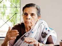 ज्येष्ठ समाजसेविका व शिवशाहीर बाबासाहेब पुरंदरे यांच्या पत्नी निर्मलाताई यांचे निधन